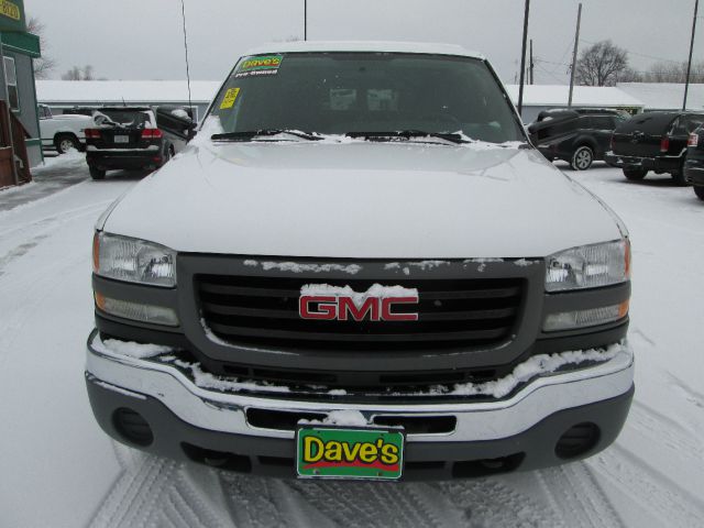 2007 GMC Sierra 2500 V8 R-design