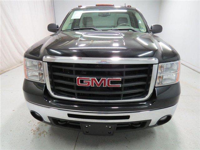 2008 GMC Sierra 2500 Base 2.0L