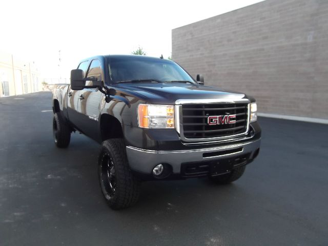 2008 GMC Sierra 2500 4dr Sdn 2.7T Quattro Auto
