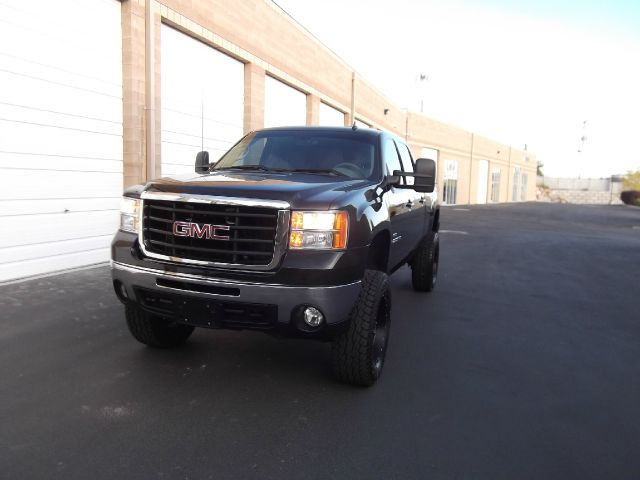 2008 GMC Sierra 2500 4dr Sdn 2.7T Quattro Auto