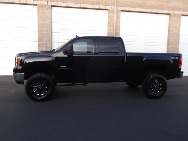 2008 GMC Sierra 2500 4dr Sdn 2.7T Quattro Auto