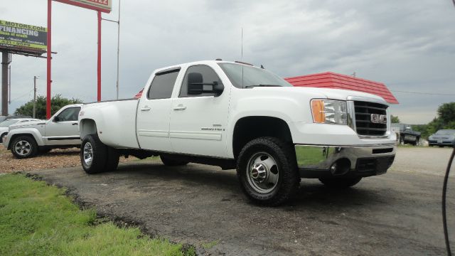 2008 GMC Sierra 2500 4dr Sdn 2.7T Quattro Auto
