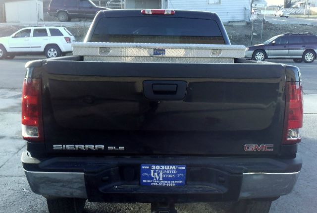 2009 GMC Sierra 2500 4dr Sdn 2.7T Quattro Auto