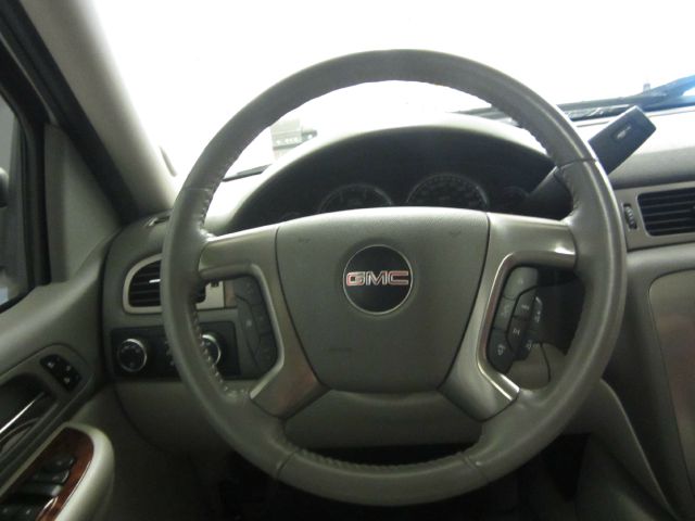 2009 GMC Sierra 2500 4dr Sdn 2.7T Quattro Auto