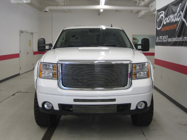2009 GMC Sierra 2500 4dr Sdn 2.7T Quattro Auto