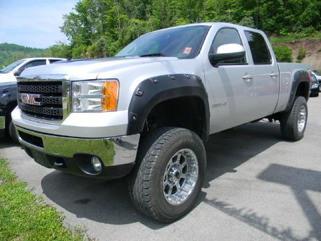 2011 GMC Sierra 2500 SLE Sierra 2WD