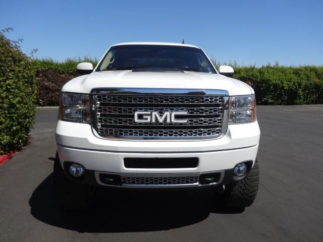 2011 GMC Sierra 2500 C240 Wagon 4-matic