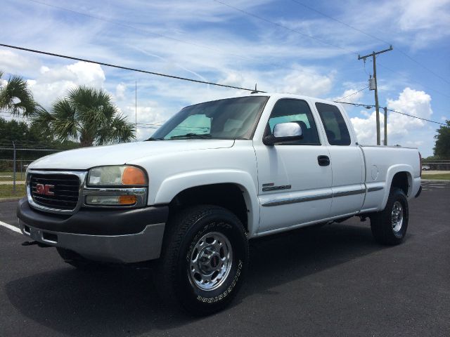 2002 GMC Sierra 2500HD 4dr 2.9L Twin Turbo AWD W/3rd