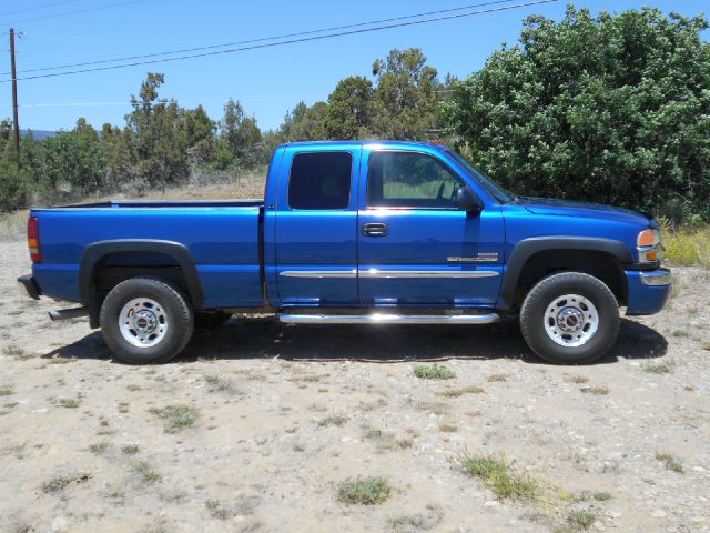 2003 GMC Sierra 2500HD 4dr 2.9L Twin Turbo AWD W/3rd