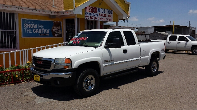 2003 GMC Sierra 2500HD LE Sedan