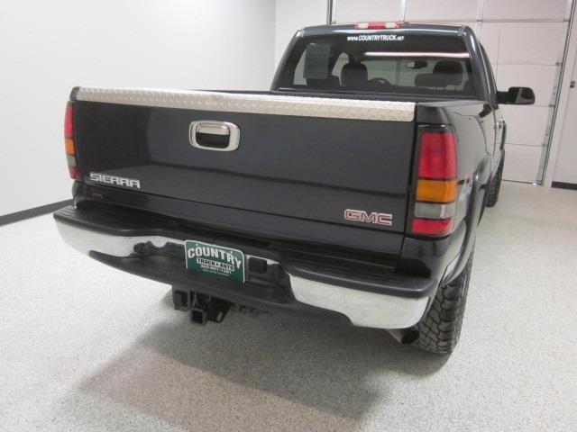 2005 GMC Sierra 2500HD E-350 Super Ext