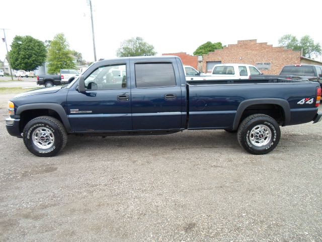 2006 GMC Sierra 2500HD 4dr 2.9L Twin Turbo AWD SUV