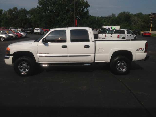 2006 GMC Sierra 2500HD SLE Sierra 2WD