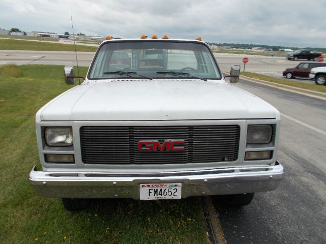 1989 GMC Sierra 3500 ES 2.4L AUTO