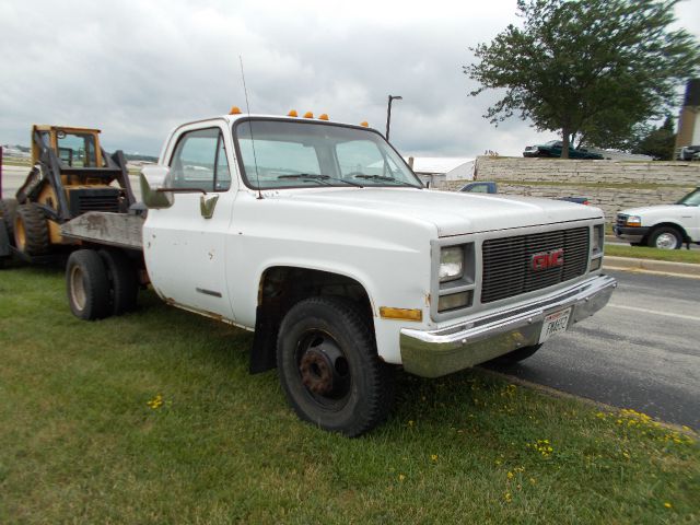 1989 GMC Sierra 3500 ES 2.4L AUTO