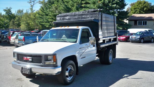 2000 GMC Sierra 3500 Lariat 4D Crew Cab Truck
