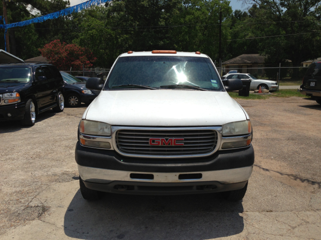 2001 GMC Sierra 3500 4WD Value - 200A
