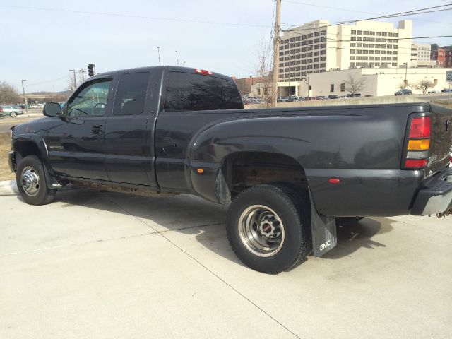 2003 GMC Sierra 3500 Taxi Sedan