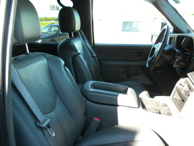 2006 GMC Sierra 3500 Wagon SE