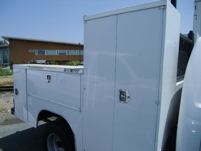 2007 GMC Sierra 3500 Reg Cab 119.0 WB 4WD LS