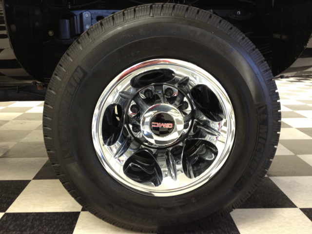 2013 GMC Sierra 3500HD Eddie Bauer 3rd Row One-owner