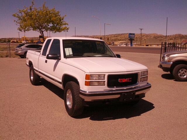 1995 GMC Sierra C-K 1500 Denali Pickup 4D 6 1/2 Ft