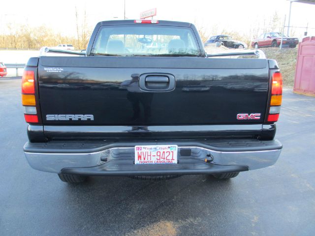 2007 GMC Sierra Classic SLE Sierra 2WD