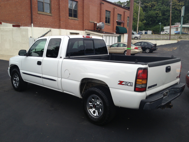 2007 GMC Sierra Classic 1500 SXT 3.5L HIGH Output