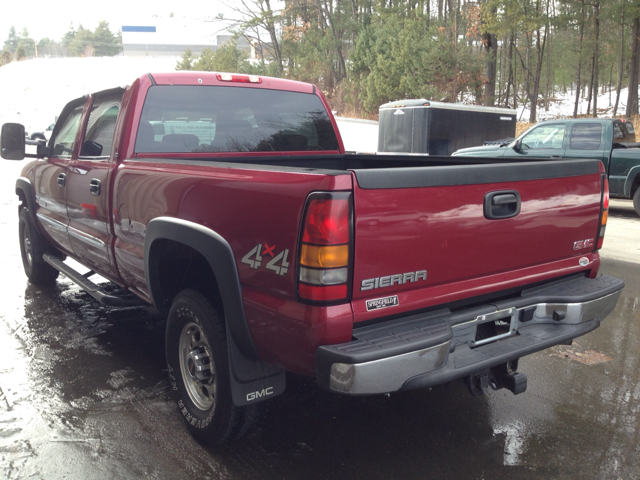 2007 GMC Sierra Classic 2500HD Base 3500 2 WD