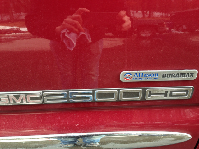 2007 GMC Sierra Classic 2500HD Base 3500 2 WD