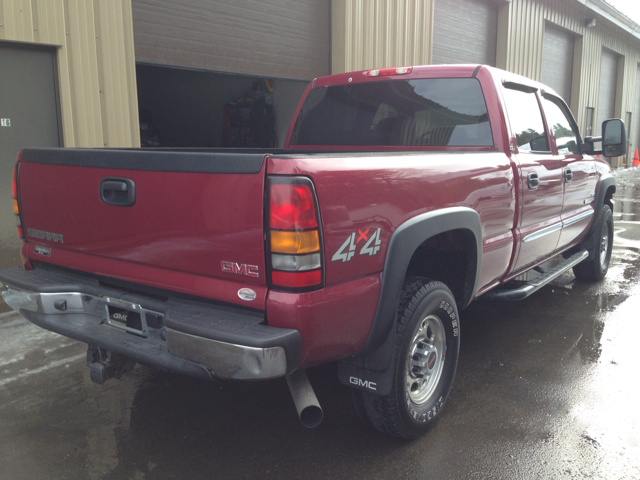 2007 GMC Sierra Classic 2500HD Base 3500 2 WD
