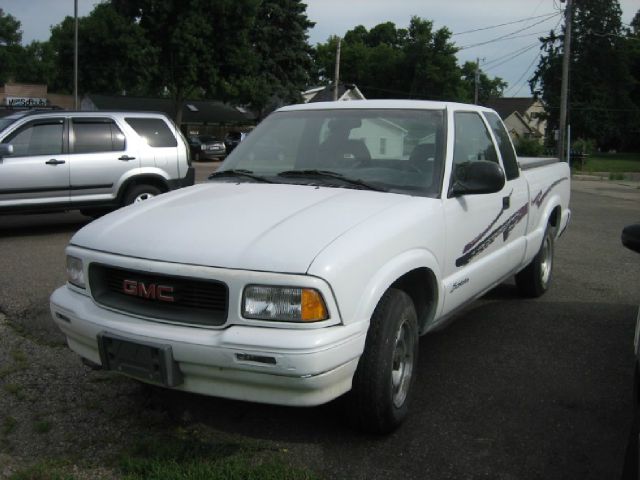 1995 GMC Sonoma 160.5 WB DRW SLT