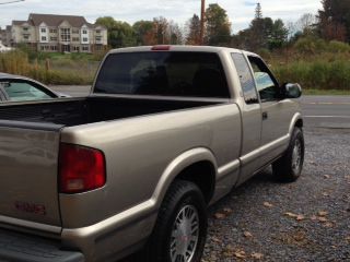 1999 GMC Sonoma Standard 4X4 Hardtop