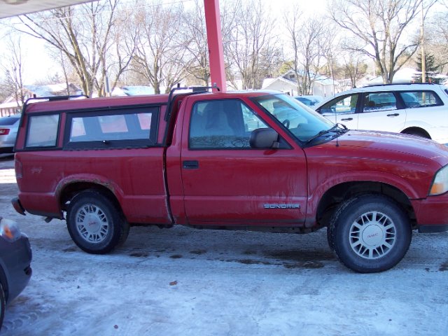 1999 GMC Sonoma 5-speed Automatic, 4.7l V8 Flex