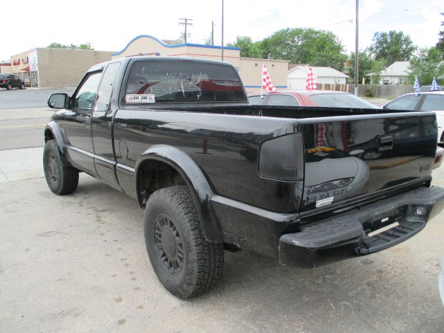 2000 GMC Sonoma 2500 Xtended Cargo Van W. Rack