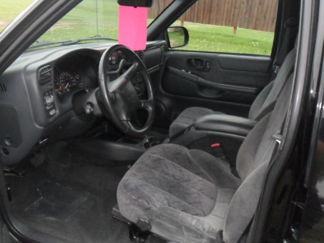 2002 GMC Sonoma 4dr Sdn LS 3.0L Auto