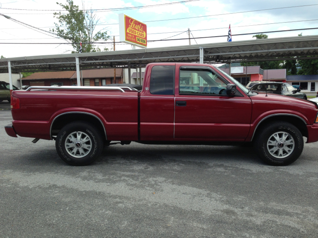 2002 GMC Sonoma 4dr Sdn 3.7L FWD Sedan