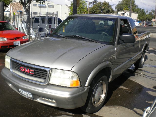 2002 GMC Sonoma Crew Cab 126.0 WB 1SJ LS ZQ8