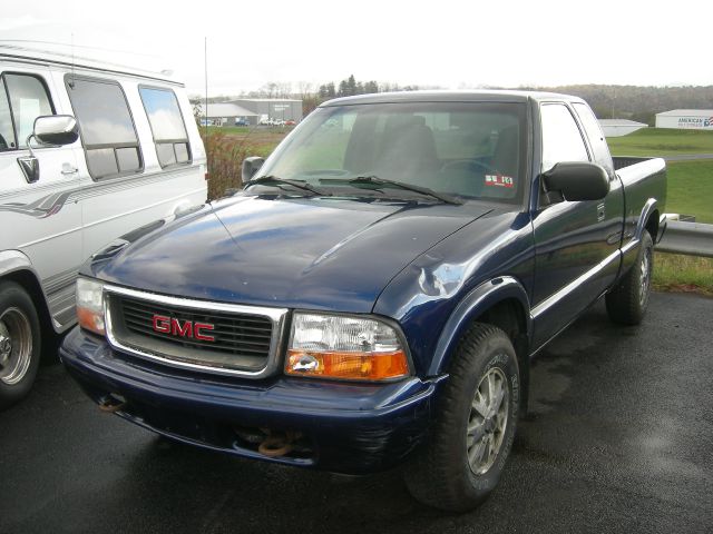 2003 GMC Sonoma 4dr Sdn 3.7L FWD Sedan