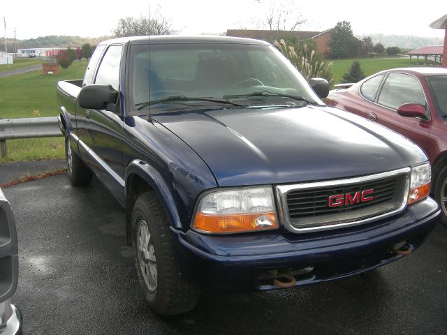 2003 GMC Sonoma 4dr Sdn 3.7L FWD Sedan