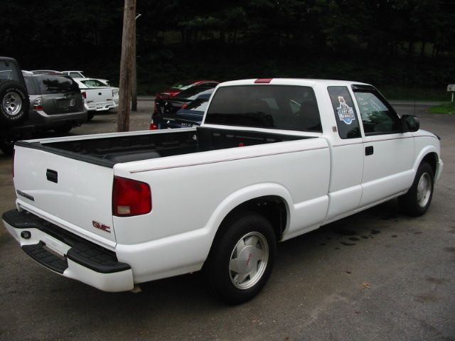 2003 GMC Sonoma 6 Speed Quattro