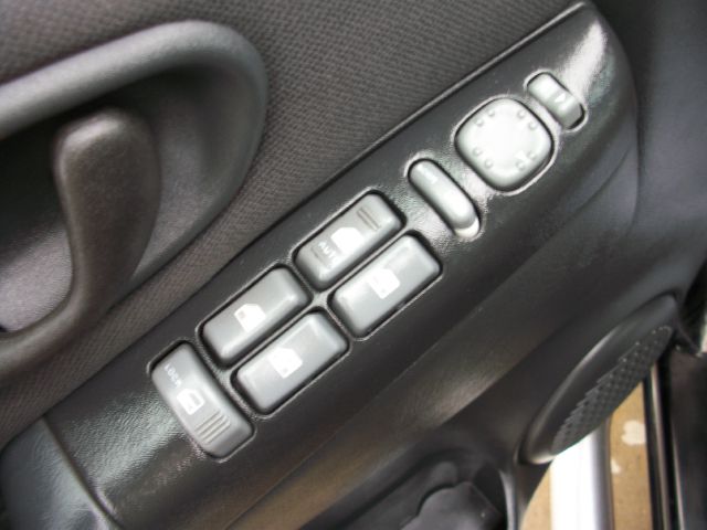 2003 GMC Sonoma 4dr Sdn LS 3.0L Auto