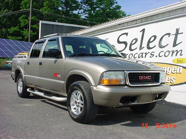 2004 GMC Sonoma 4X4 Sunroof, Leather