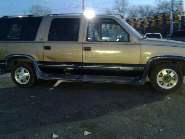 1995 GMC Suburban Unknown