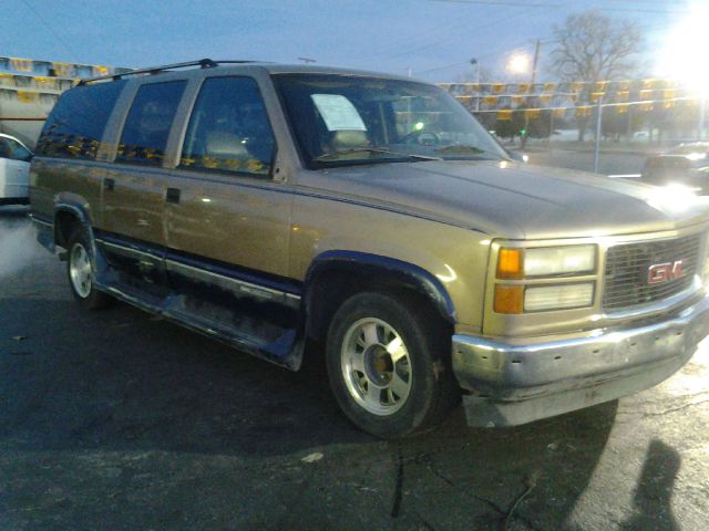 1995 GMC Suburban Unknown
