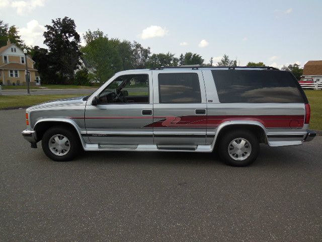 1995 GMC Suburban SLT