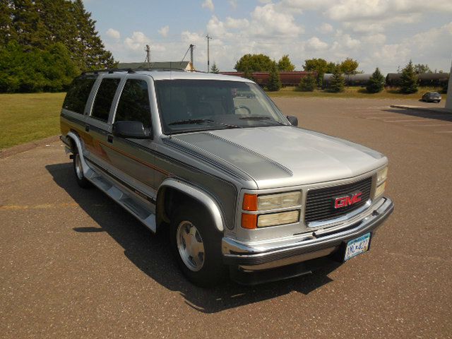 1995 GMC Suburban SLT