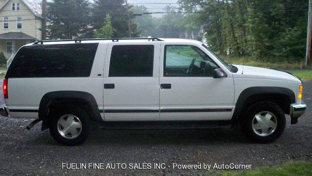 1997 GMC Suburban Unknown