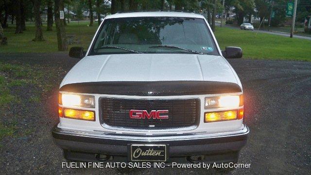 1997 GMC Suburban Unknown