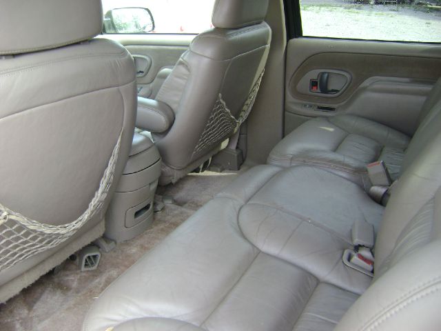 1997 GMC Suburban Unknown